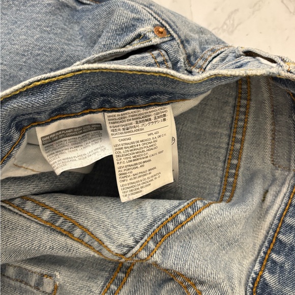 Levis 550 Jeans Mens 38x34 Light Blue Relaxed Tapered Leg USA Denim 90s Vtg - Picture 6 of 6